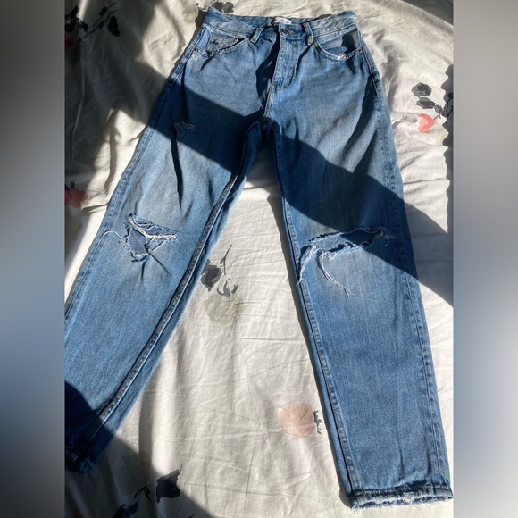 ZARA Ripped High Waist Skinny Jeans - Picture 2 of 10